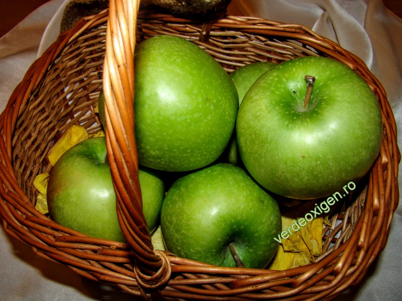 Dieta cu mere: minus 4 kilograme în 5 zile!