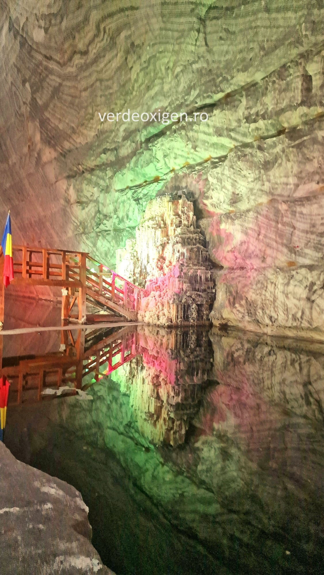salina Slanic Prahova - uimitoarea cascada artificiala